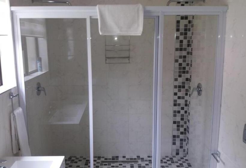 سوئیت 2 خوابه, Sunrock Guesthouse