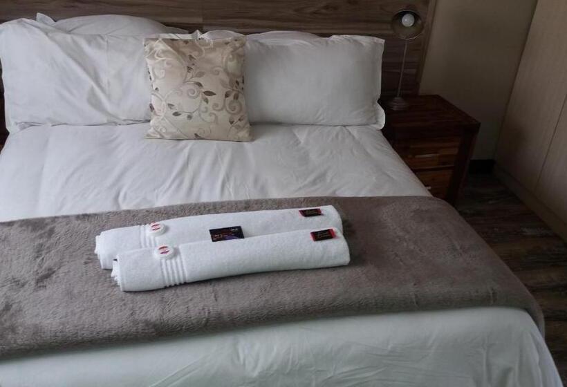 سوئیت 2 خوابه, Sunrock Guesthouse