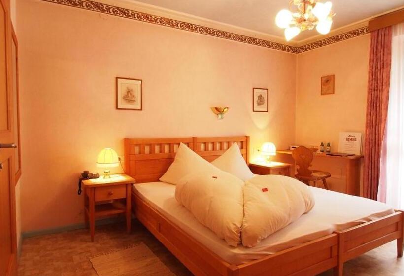 Номер Economy, Obermoosburg