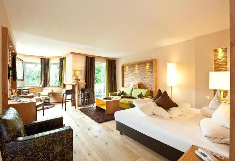 Номер Deluxe с Балконом, Quellenhof Luxury Resort Passeier