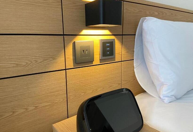 Quarto Triplo Estandar, Henn Na Hotel Seoul Myeongdong