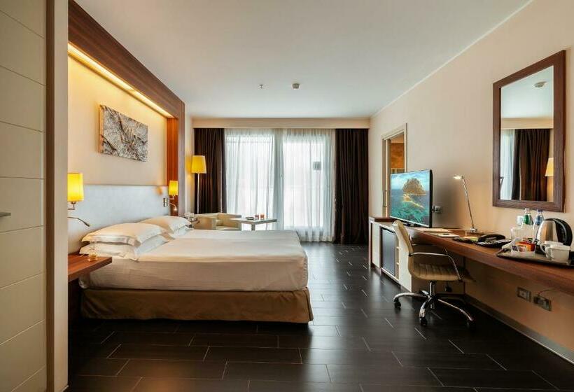 Номер Стандарт Адаптированный для Инвалидов, Delta Hotels By Marriott Olbia Sardinia