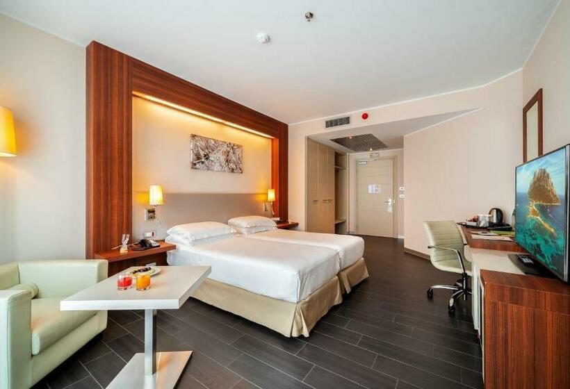 Номер Стандарт Адаптированный для Инвалидов, Delta Hotels By Marriott Olbia Sardinia