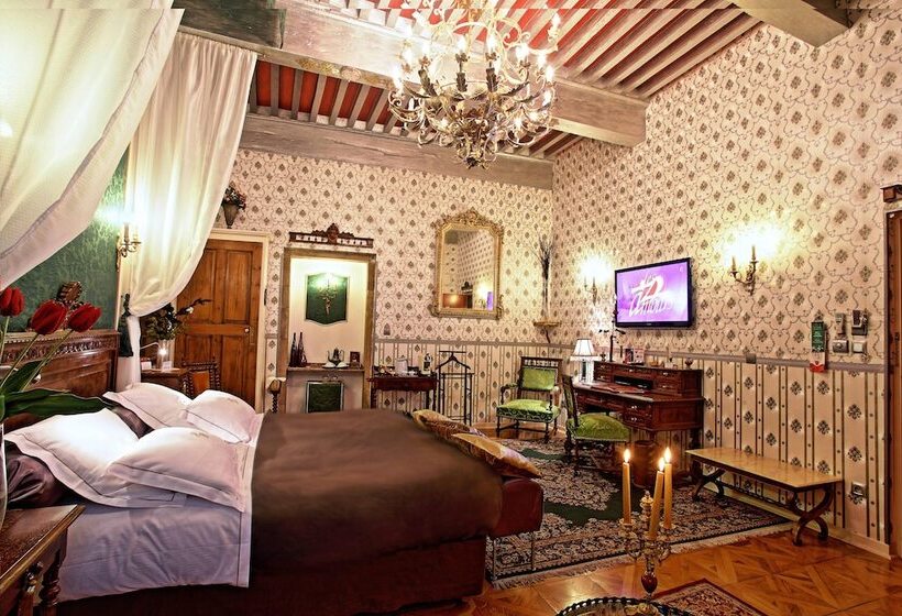 Люкс Повышенной Комфортности, Hôtel Renaissance