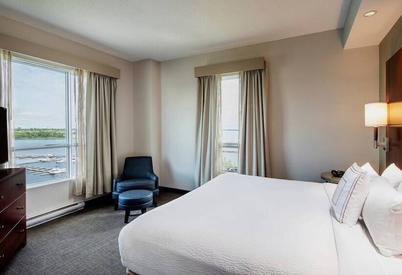 Люкс, Residence Inn By Marriott Kingston Water's Edge