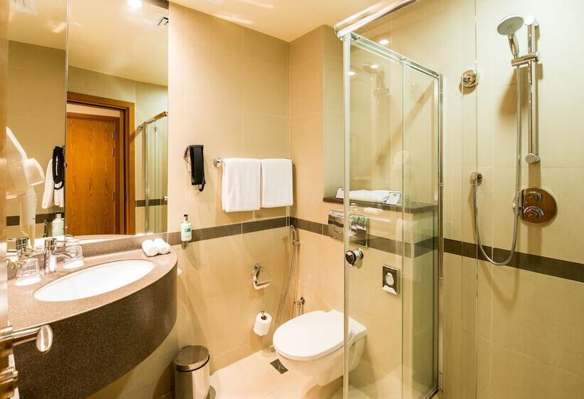 Номер Стандарт, Holiday Inn Express Dubai Airport, An Ihg