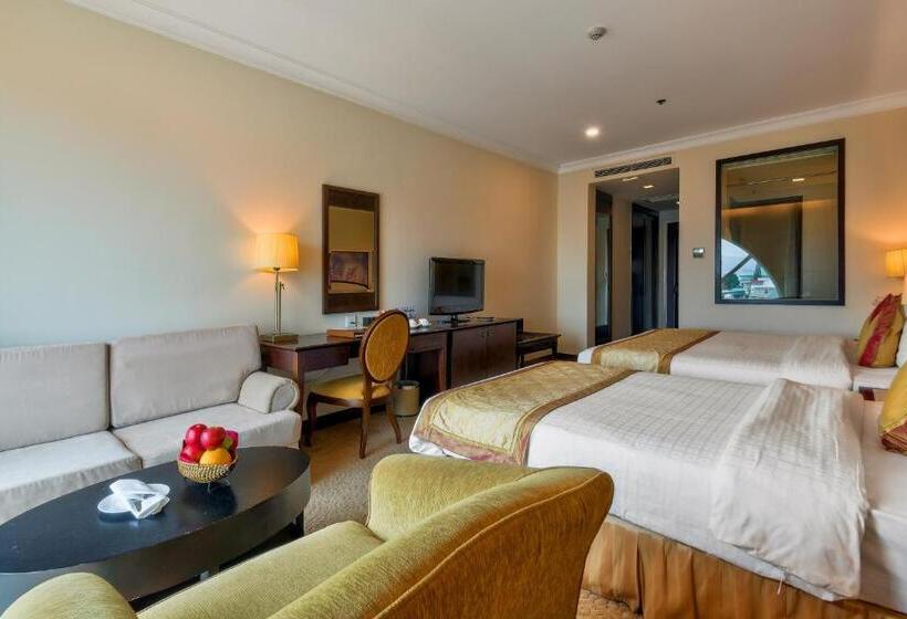 اتاق لوکس با چشم‌انداز شهر, La Sapinette Hotel Dalat