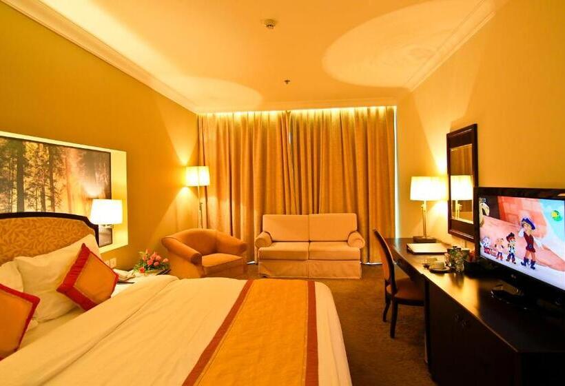 اتاق لوکس با چشم‌انداز شهر, La Sapinette Hotel Dalat