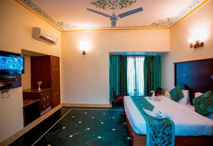 Номер Deluxe, Nahargarh Haveli