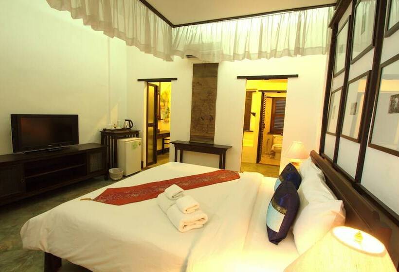 اتاق لوکس, Rainforest Chiangmai