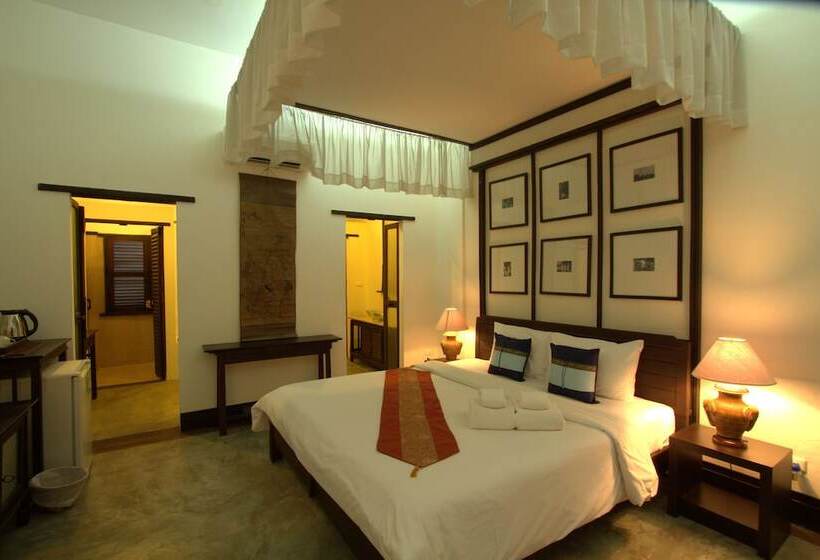 اتاق لوکس, Rainforest Chiangmai