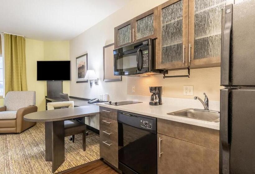 스위트, Candlewood Suites Portland Airport, An Ihg
