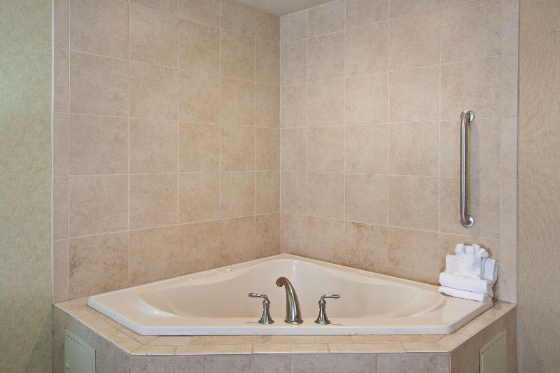 Студио Стандарт Кровать Кинг, Hampton Inn & Suites Merced