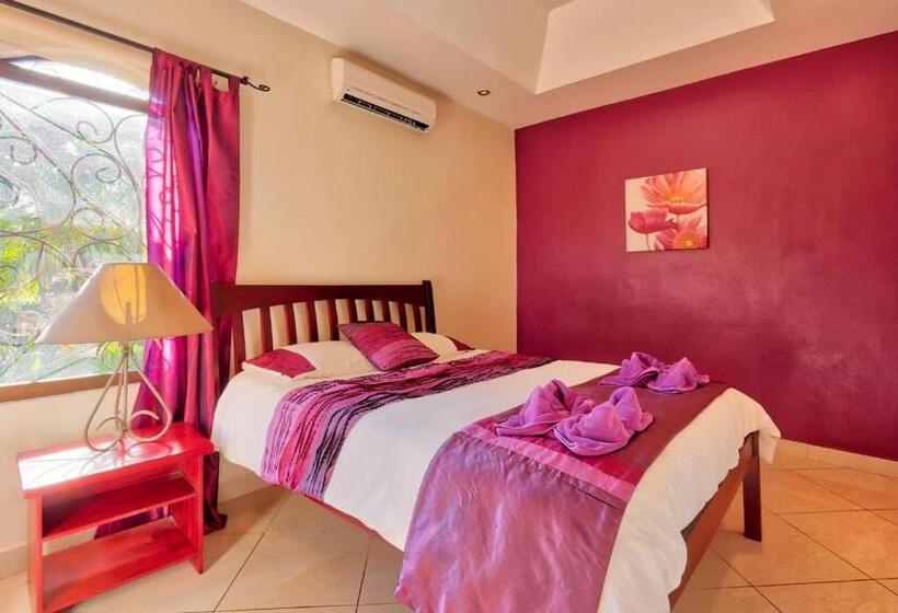 ویلای 3 خوابه, Las Brisas Resort And Villas