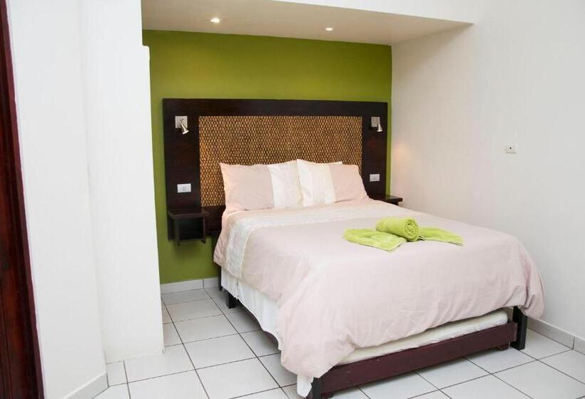 سوییت جونیور, Las Brisas Resort And Villas