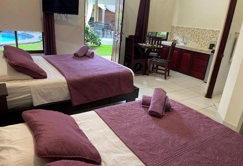 استودیو خانوادگی, Las Brisas Resort And Villas