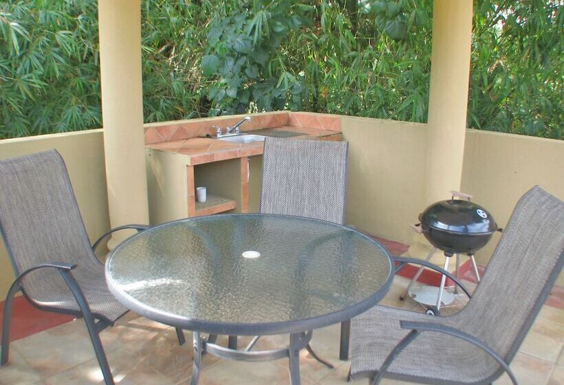 ویلای 3 خوابه, Las Brisas Resort And Villas