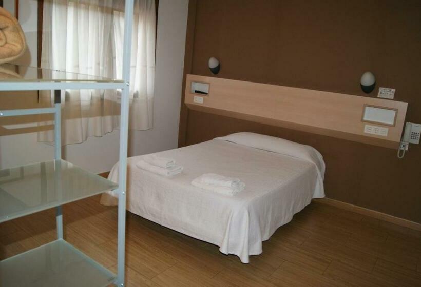 Номер Стандарт Индивидуальный, Hostal Sant Bernat