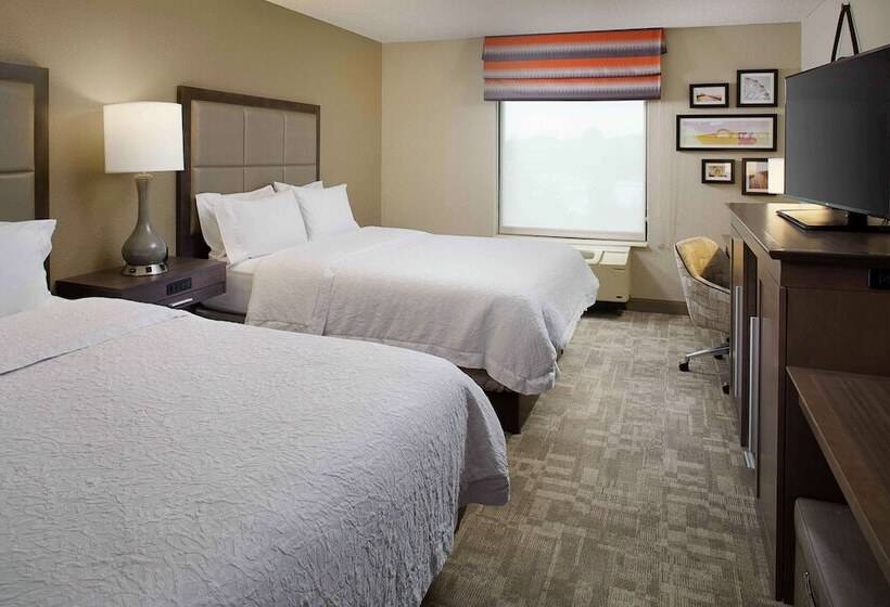 장애인을 위한 스탠다드 룸, Hampton Inn Garden City Long Island