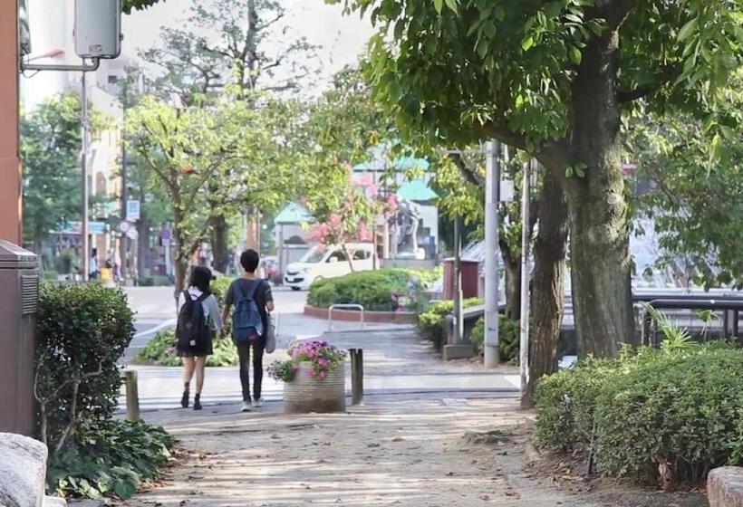اتاق استاندارد با چشم‌انداز پارک, Okayama Koraku