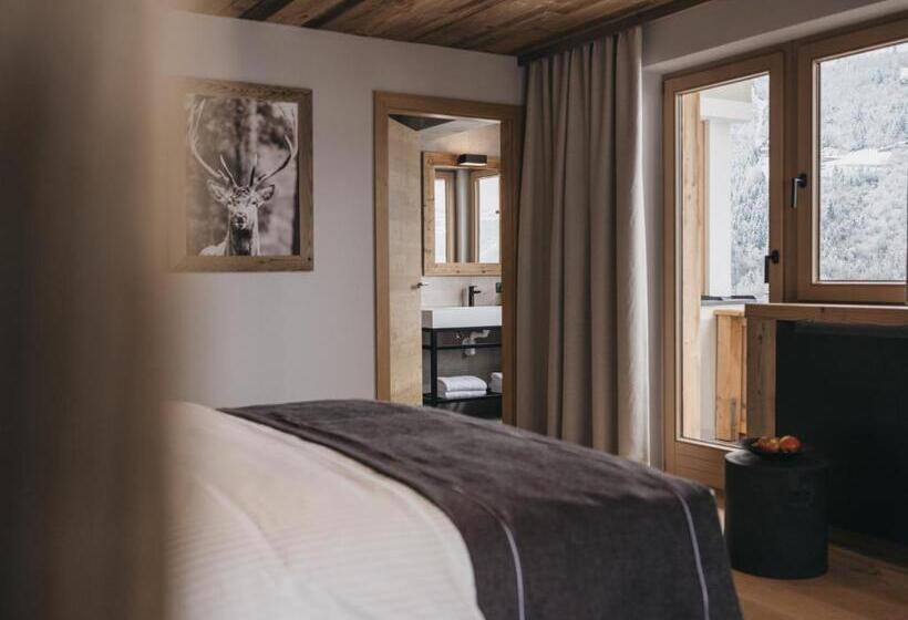 Полулюкс, Vaya Zillertal