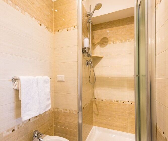 סוויטה עם ג'קוזי, Suites Roma Tiburtina