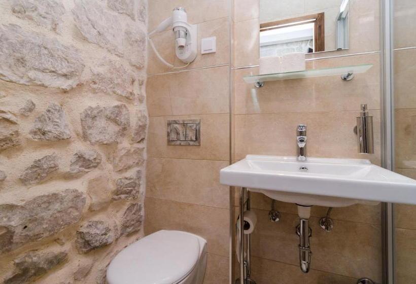 اتاق استاندارد با چشم‌انداز دریا, Eddie's Sea View Rooms Old Town