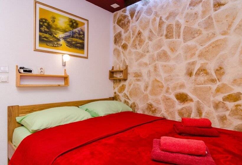 Quarto Estandar, Eddie's Sea View Rooms Old Town
