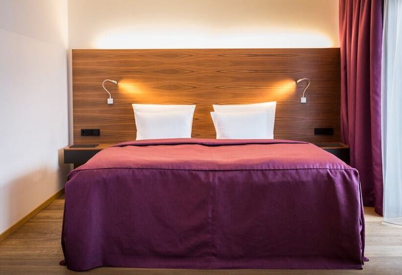 سوئیت کلاسیک, Alpenparks Hotel & Apartment Taxacher