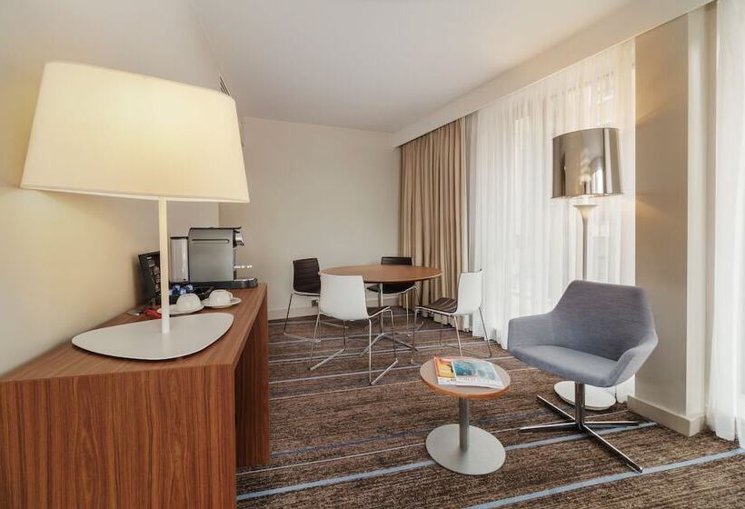 Люкс, Doubletree By Hilton Hotel London  Tower Of London
