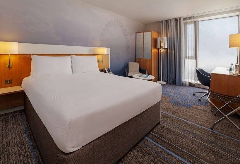 Номер Executive, Doubletree By Hilton Hotel London  Tower Of London
