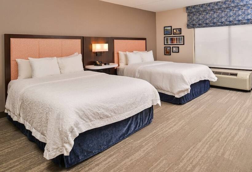 Люкс, Hampton Inn Emporia