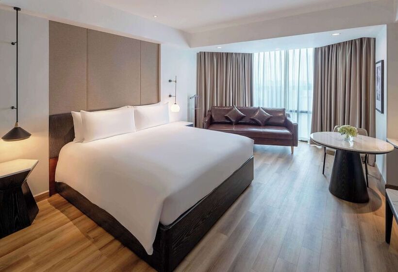 اتاق کلاب, Sheraton Hanoi West