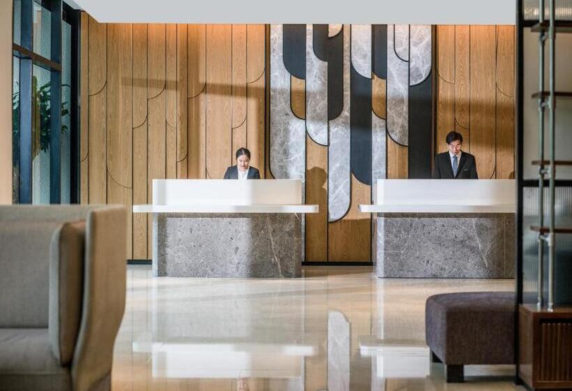 سوئیت 2 خوابه, Sheraton Hanoi West