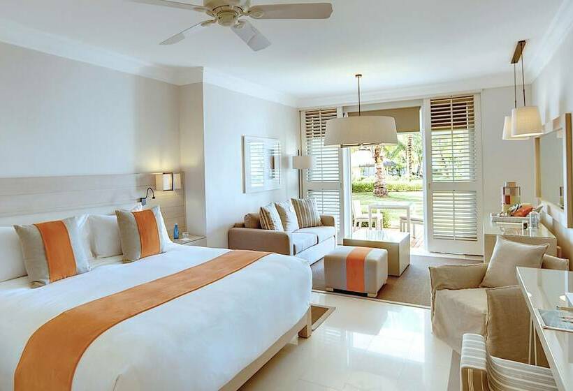 سوئیت جونیور با چشم‌انداز, Lux Belle Mare Resort & Villas