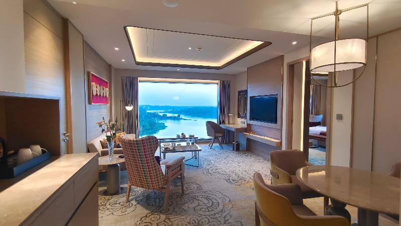 Президентский Люкс, Taj Lakefront Bhopal