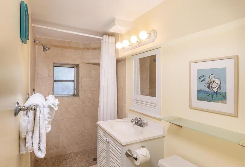 اتاق لوکس با تخت بزرگ, Gulf View Waterfront Resort