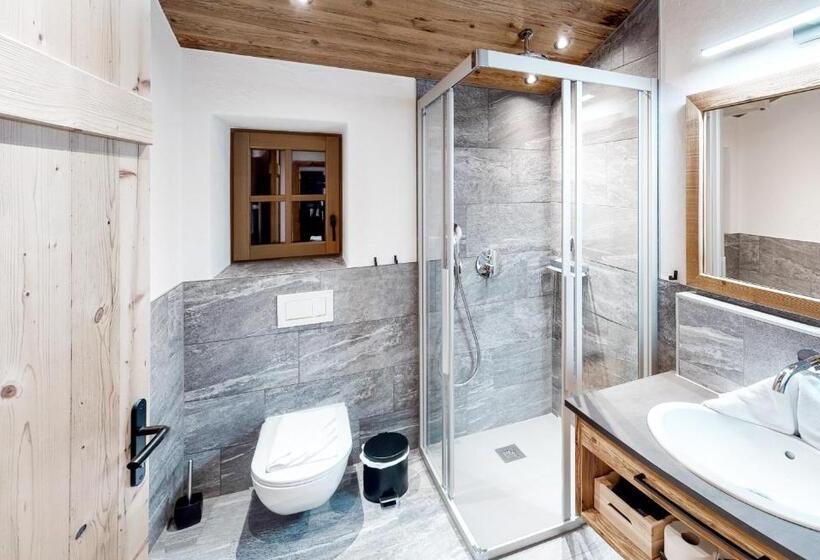 Apartamento 1 Dormitório com Sacada, Stadl Chalet Ischgl
