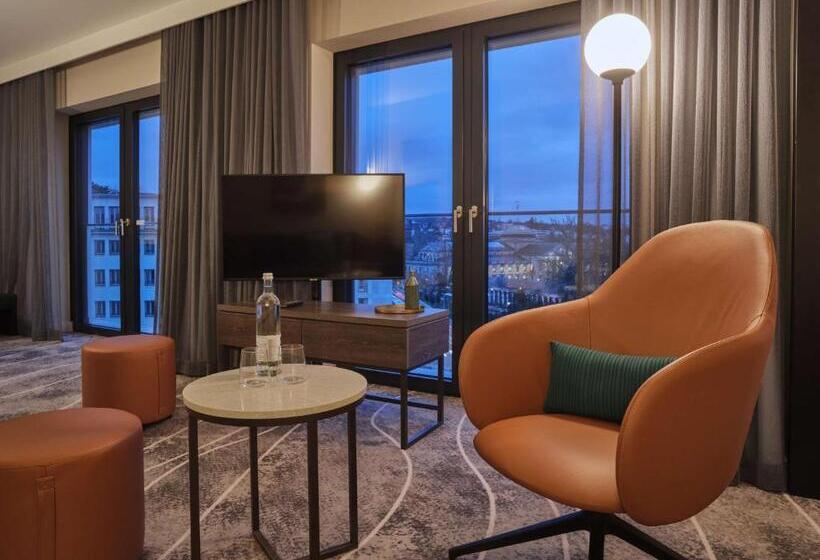 اتاق خانوادگی, Adina Apartment Hotel Wiesbaden