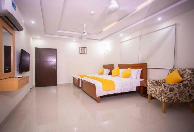 استودیوی استاندارد, Maati Spaces   Studio Apartments