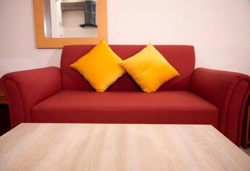 استودیوی استاندارد, Maati Spaces   Studio Apartments