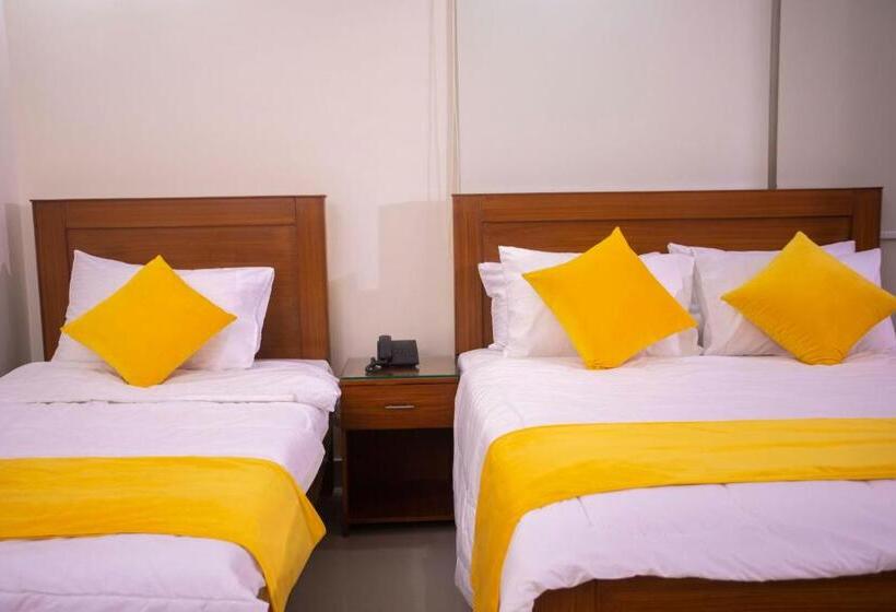 استودیوی استاندارد, Maati Spaces   Studio Apartments