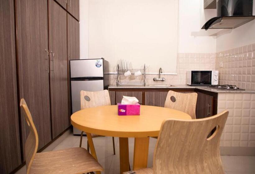 استودیو خانوادگی, Maati Spaces   Studio Apartments