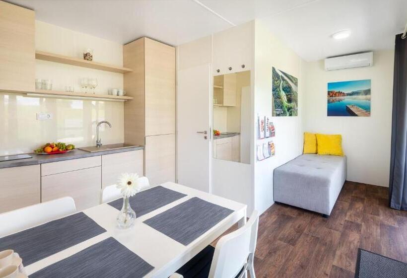 Люкс с гидромассажем, Tisza Tó Apartmanpark