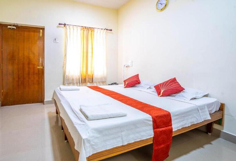 Номер Deluxe, Tamilnadu   Thirukadaiyur