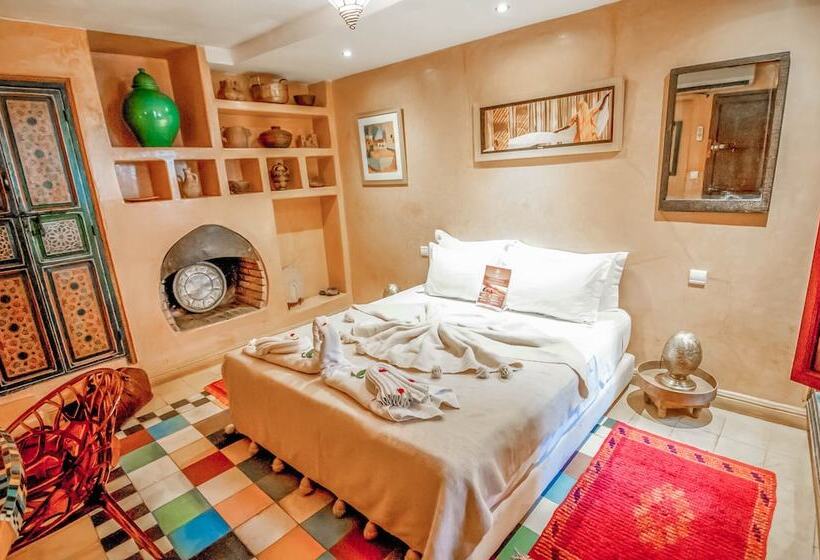 اتاق سوپریور, Riad Chorfa