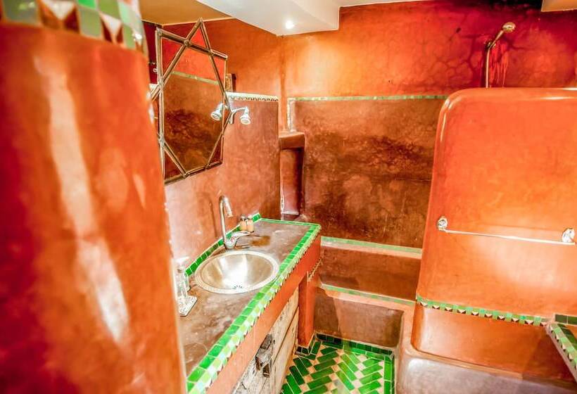 سوییت, Riad Chorfa