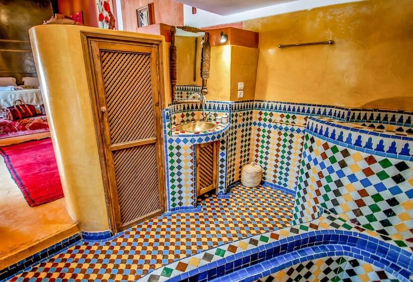 سوییت, Riad Chorfa