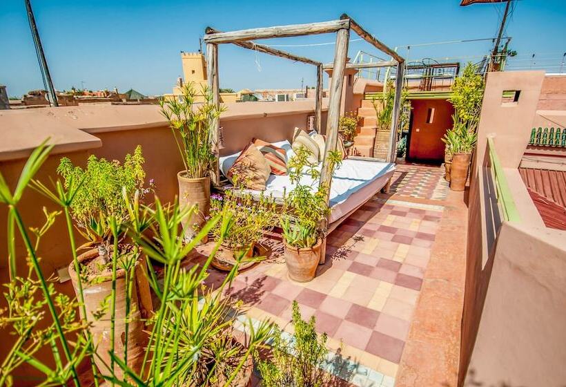خانه 1 خوابه, Riad Chorfa