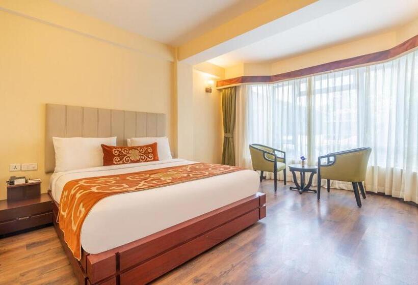 اتاق لوکس, Summit Lillium Hotel & Spa